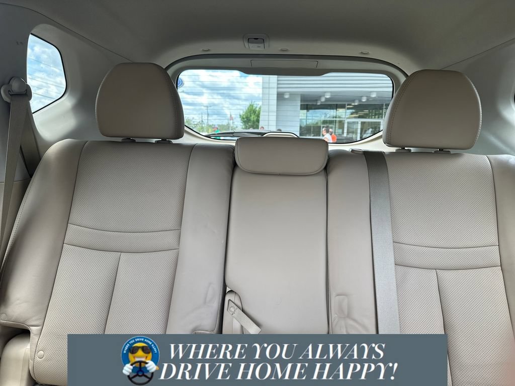 Used 2015 Nissan Rogue SL w/ SL Premium Package FWD image 20