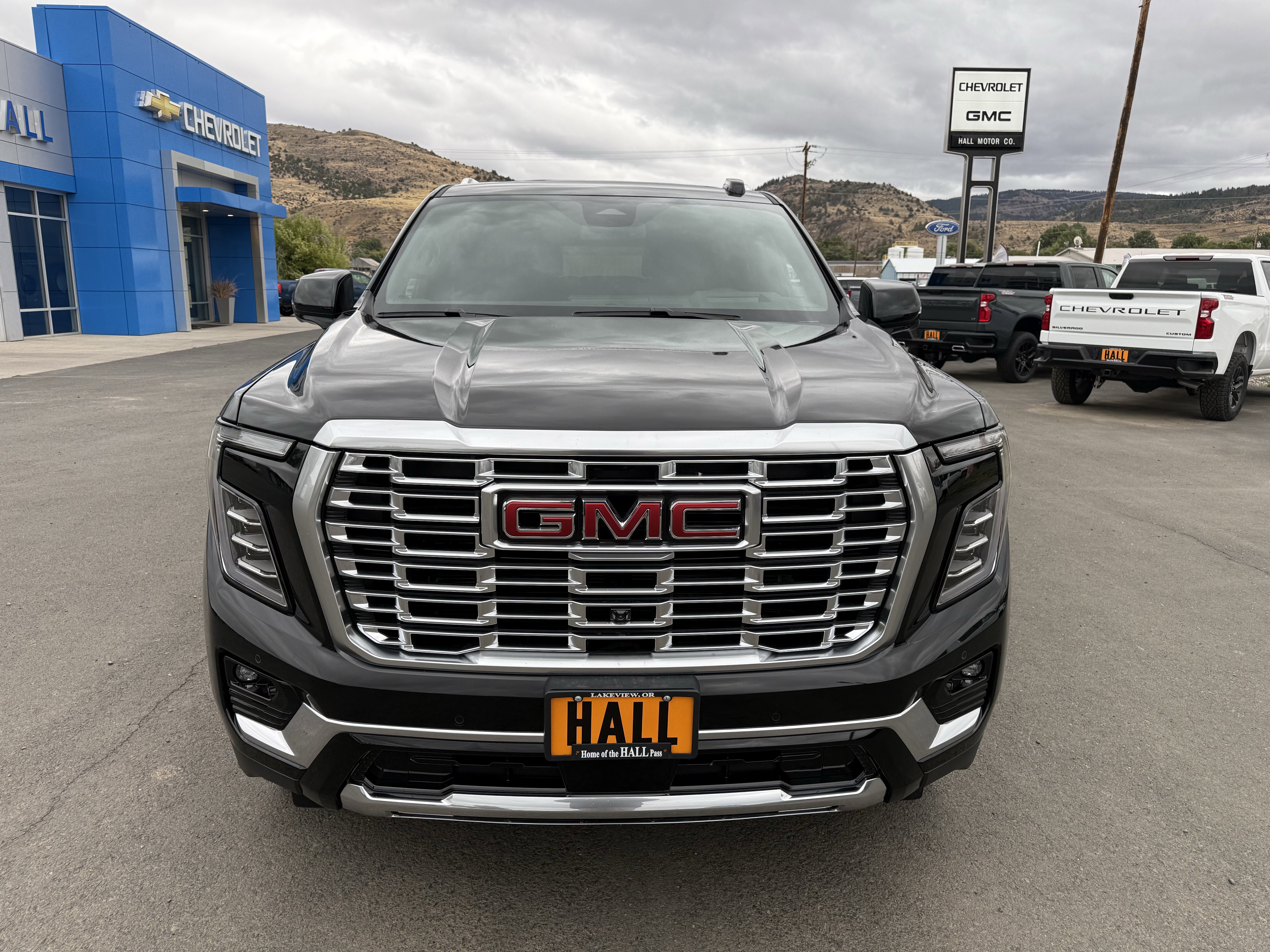 New 2025 GMC Yukon XL Denali w/ Sun & Power Step Package image 2