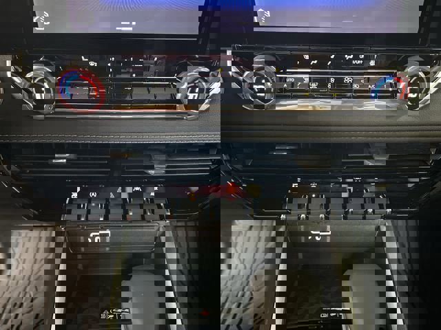 Certified 2024 Chevrolet Colorado LT w/ LT Convenience Package III image 18