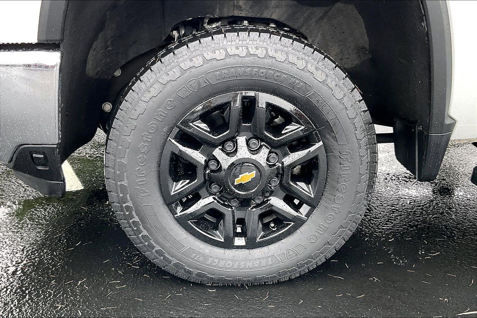 Used 2024 Chevrolet Silverado 2500 LT image 8