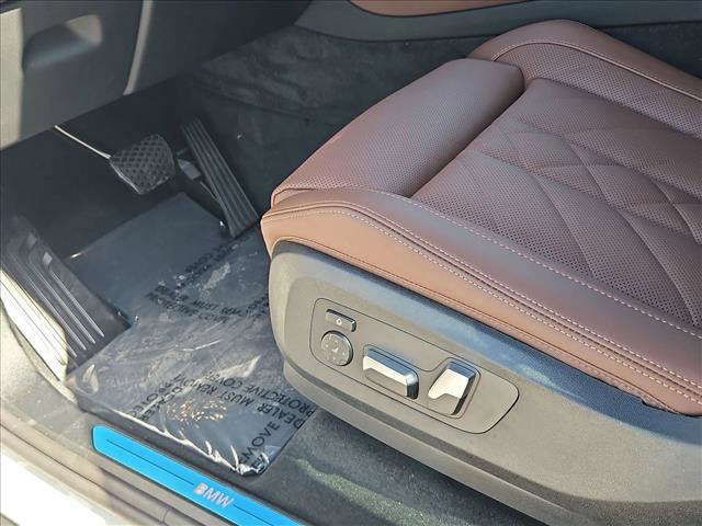 New 2026 BMW X5 xDrive50e w/ Executive Package AWD/4WD video 4