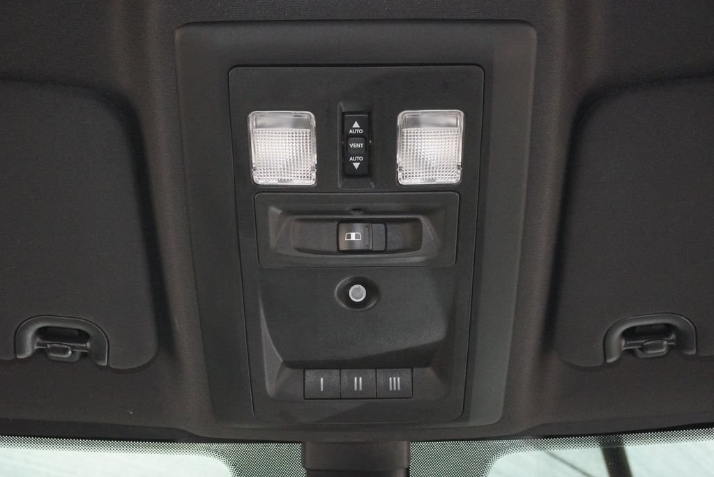 Used 2023 RAM 1500 Warlock AWD/4WD image 22