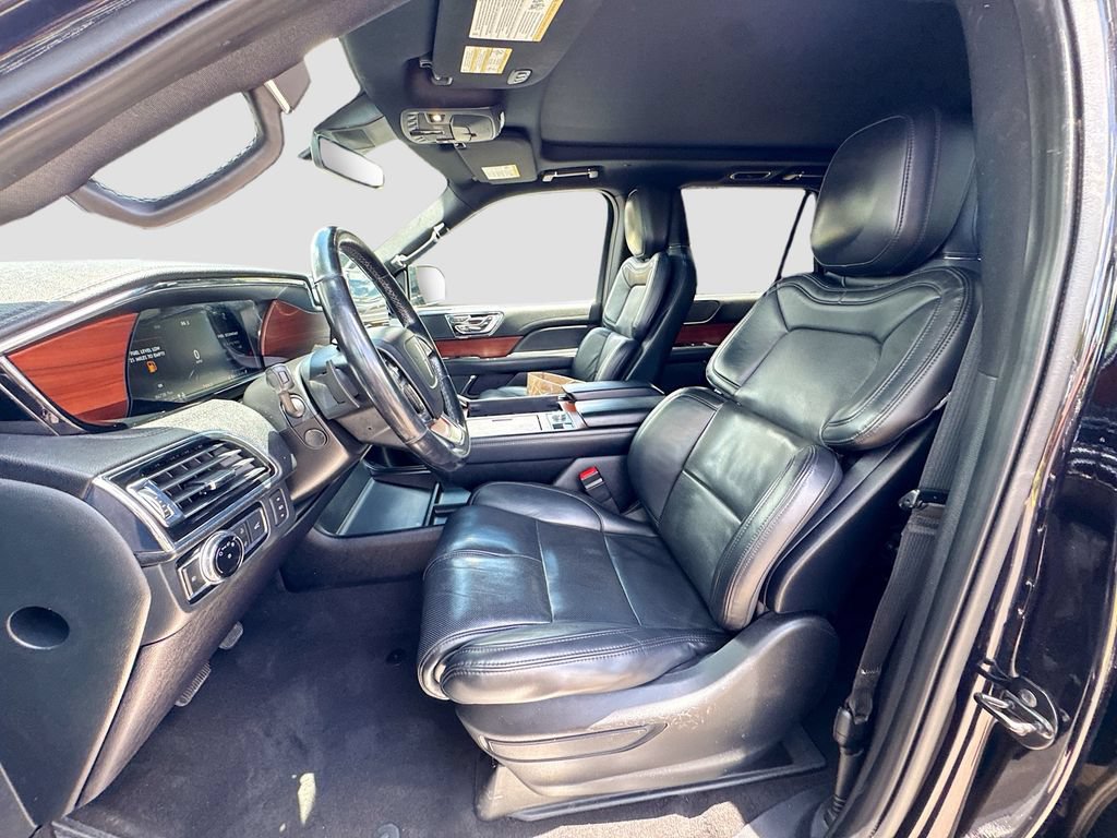 Used 2021 Lincoln Navigator Reserve AWD/4WD image 23