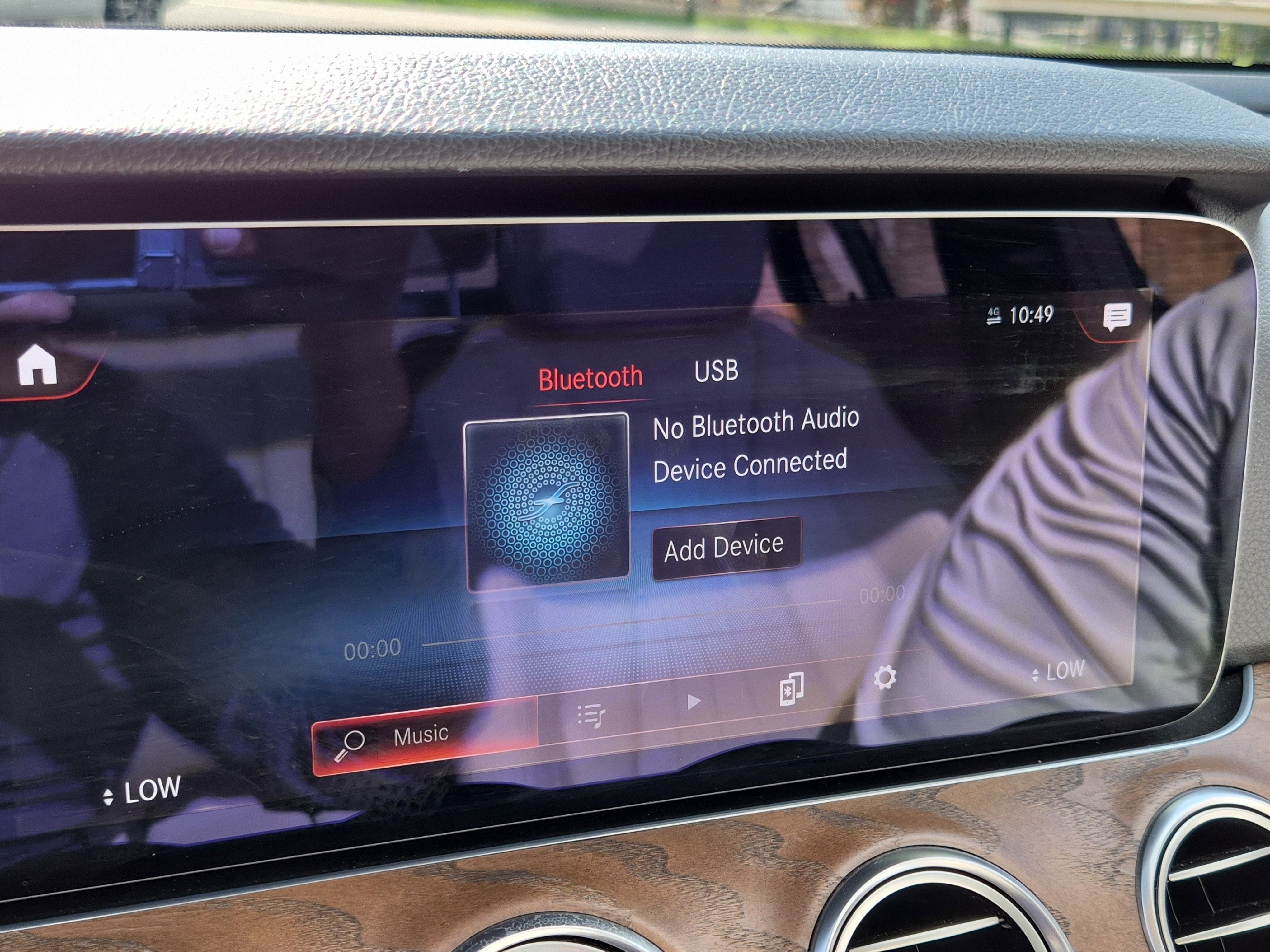 Used 2021 Mercedes-Benz E 350 4MATIC Sedan w/ Premium Package image 28