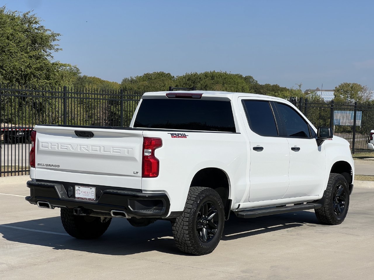 Used 2024 Chevrolet Silverado 1500 LT Trail Boss w/ Protection Package AWD/4WD image 4
