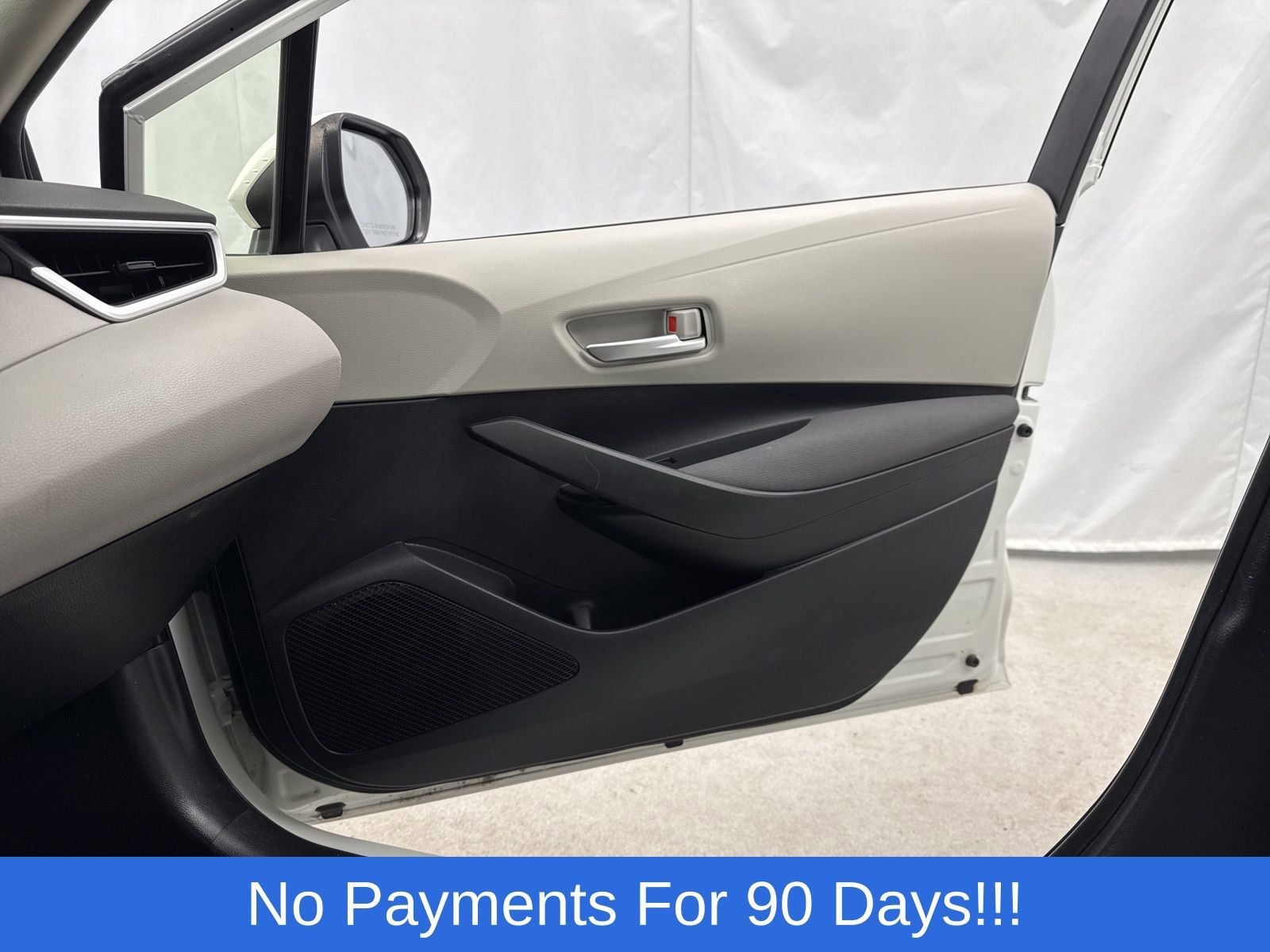 Used 2020 Toyota Corolla L image 23