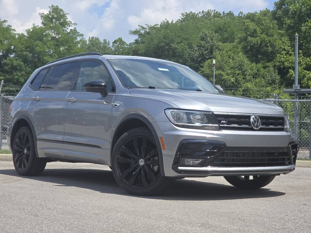 Used 2021 Volkswagen Tiguan SE R-Line AWD/4WD image 2