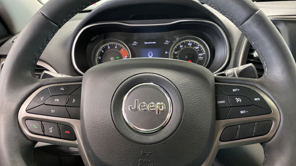 Used 2022 Jeep Cherokee Latitude Lux w/ Sun & Sound Group AWD/4WD image 16