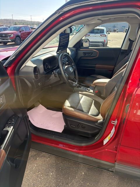 Used 2021 Ford Bronco Sport Outer Banks w/ Outer Banks Package AWD/4WD image 8