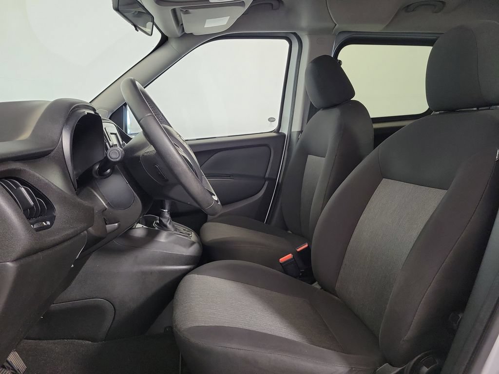 Used 2016 RAM ProMaster City Tradesman SLT FWD image 12