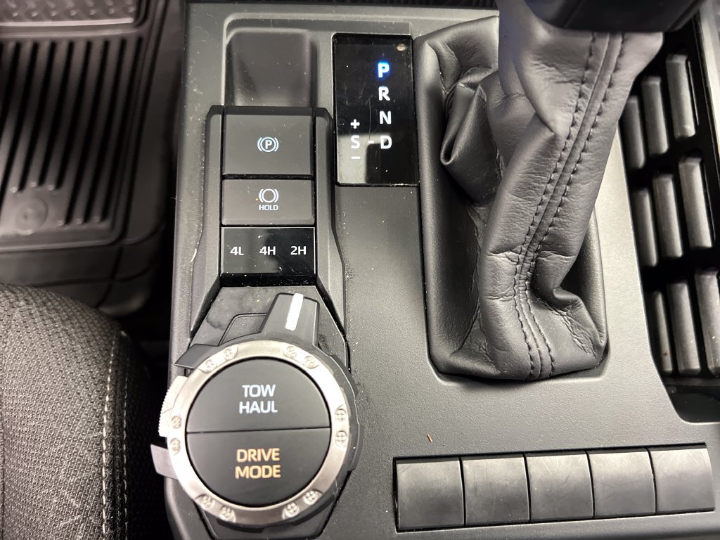 Used 2025 Toyota 4Runner SR5 AWD/4WD image 53