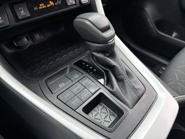 Used 2023 Toyota RAV4 XLE w/ Convenience Package image 20