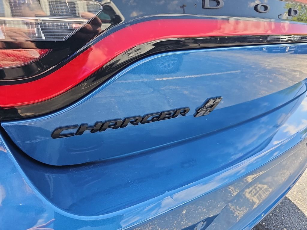 Certified 2021 Dodge Charger SXT w/ Blacktop Package AWD/4WD image 38