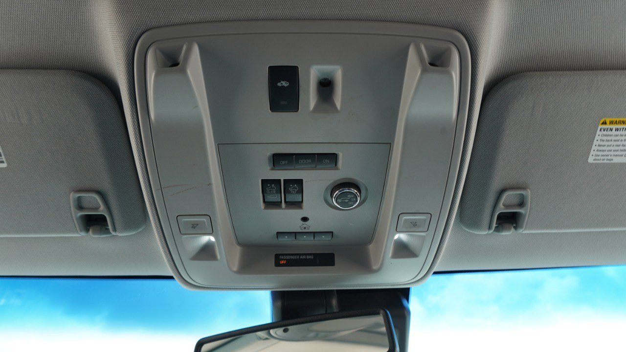 Used 2018 GMC Yukon Denali w/ Denali Ultimate Package image 28