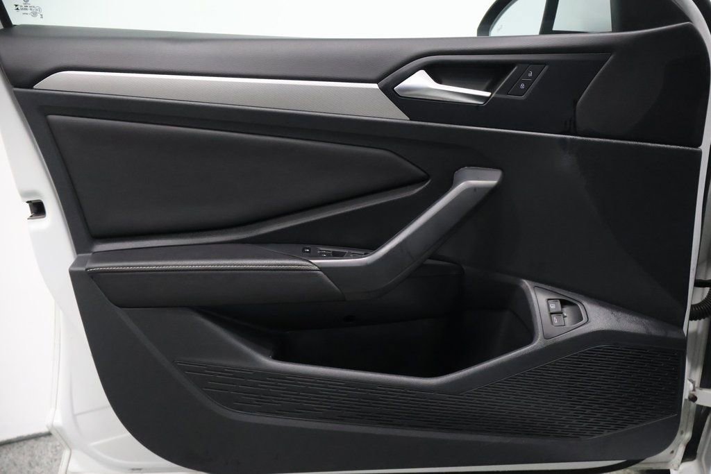 Certified 2023 Volkswagen Jetta S image 12