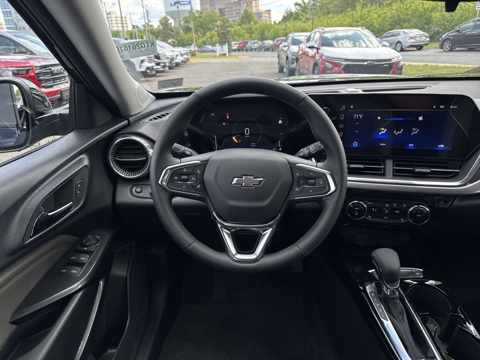 New 2026 Chevrolet Trax ACTIV w/ Sunroof Package FWD image 16