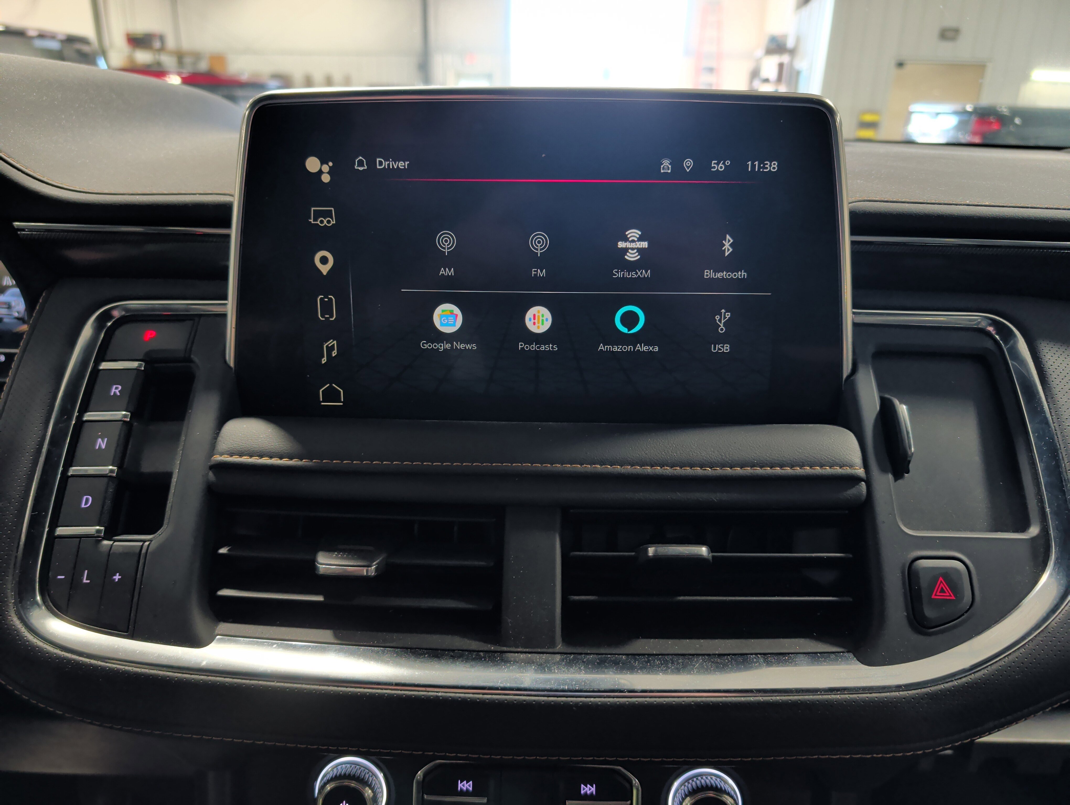 Used 2023 GMC Yukon XL AT4 w/ Technology Package image 13