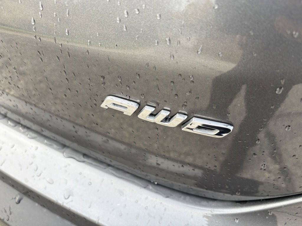 Used 2024 Ford Edge SEL image 24