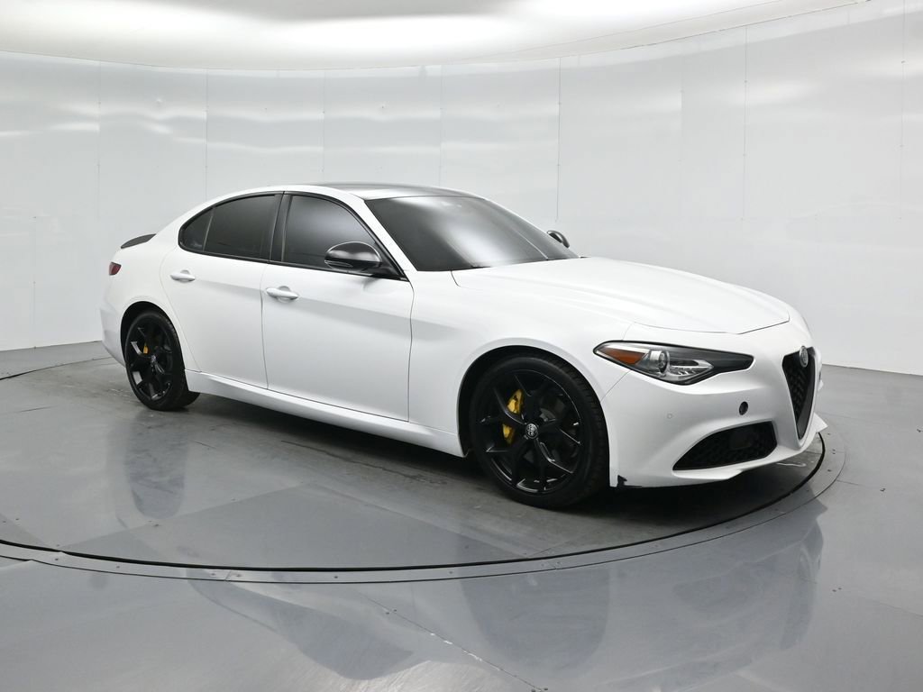 Used 2021 Alfa Romeo Giulia Ti w/ Nero Edizione RWD image 54
