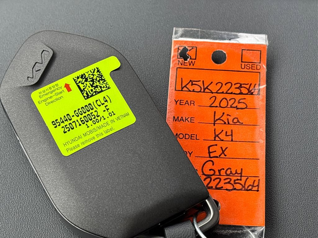 New 2025 Kia K4 EX image 27