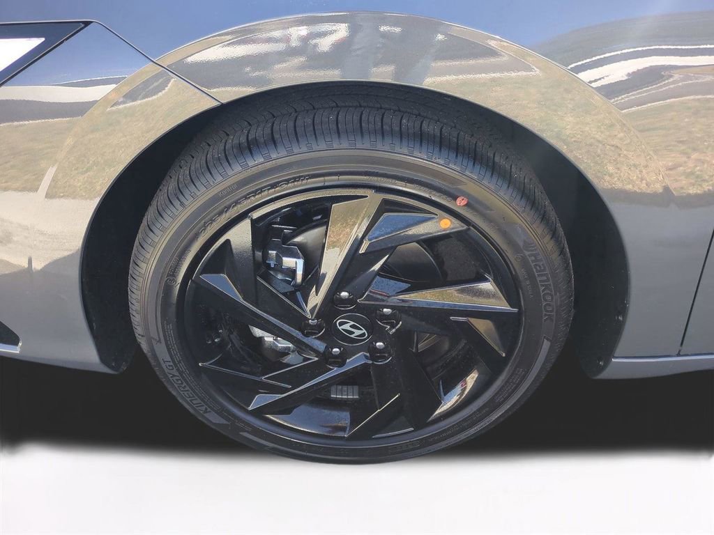 New 2026 Hyundai Elantra SEL Sport image 11