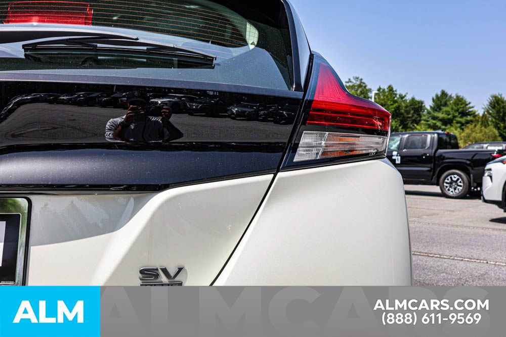 Used 2025 Nissan Leaf SV Plus image 17