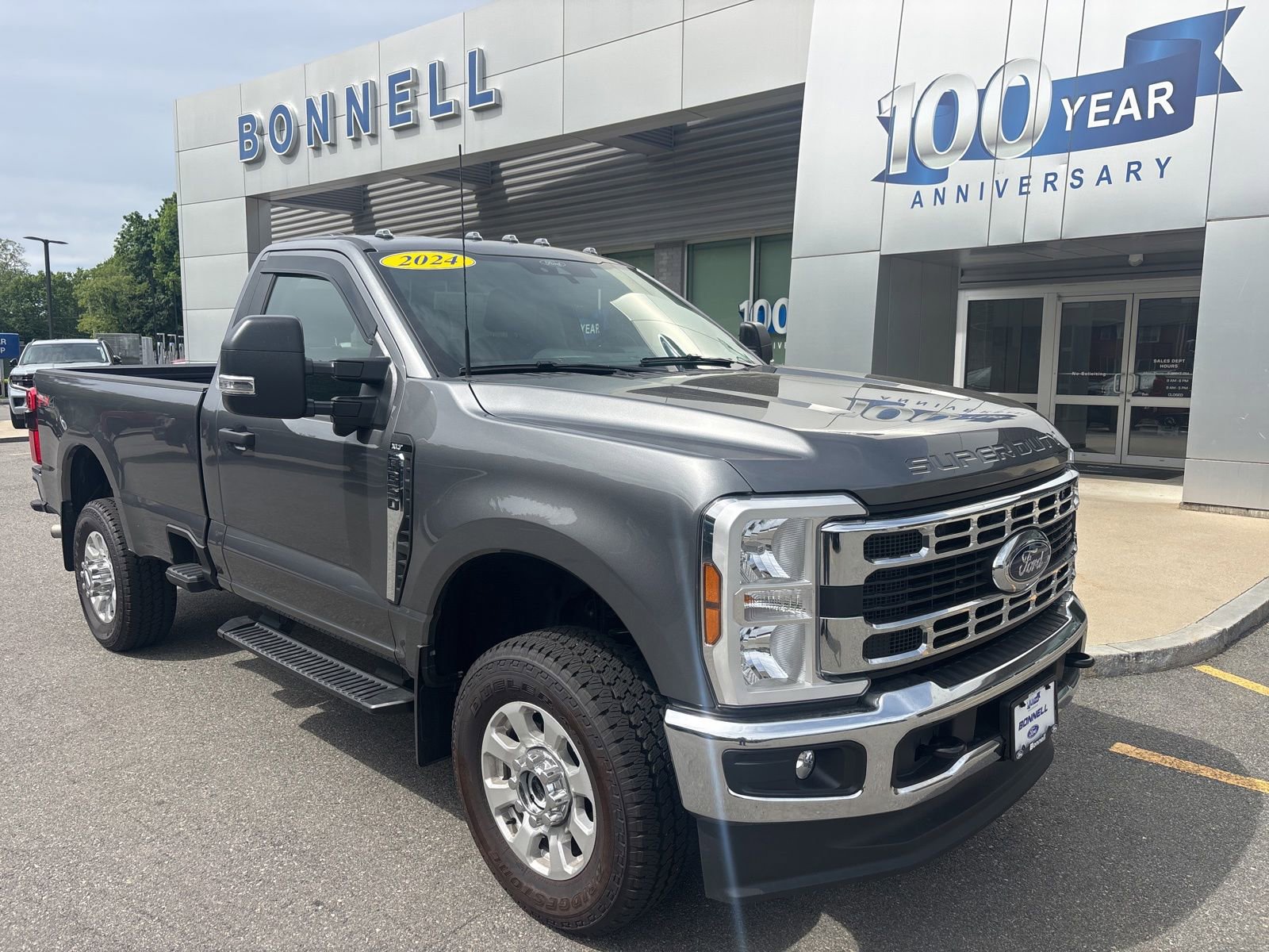 Used 2024 Ford F350 XLT w/ 360-Degree Camera Package AWD/4WD video 1