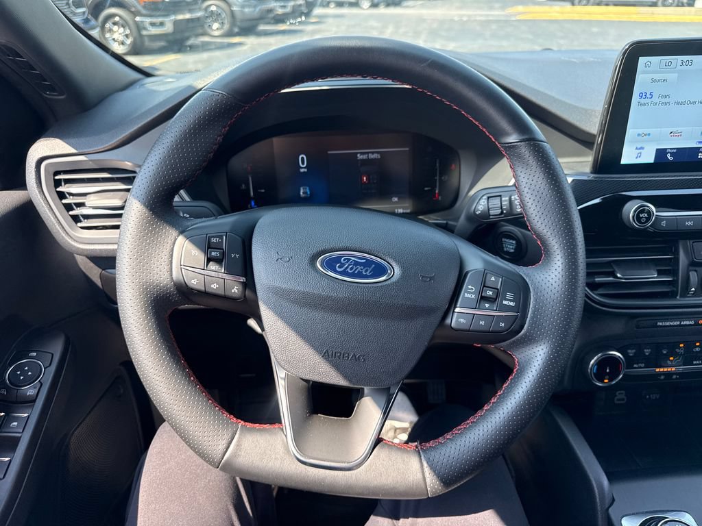 Used 2025 Ford Escape ST-Line FWD image 41