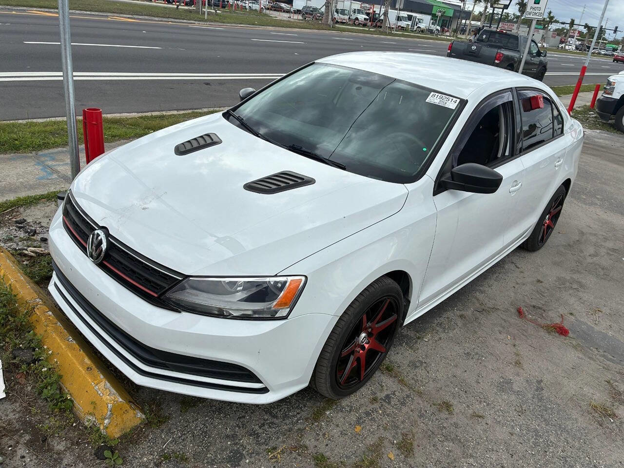 Used 2015 Volkswagen Jetta S image 6
