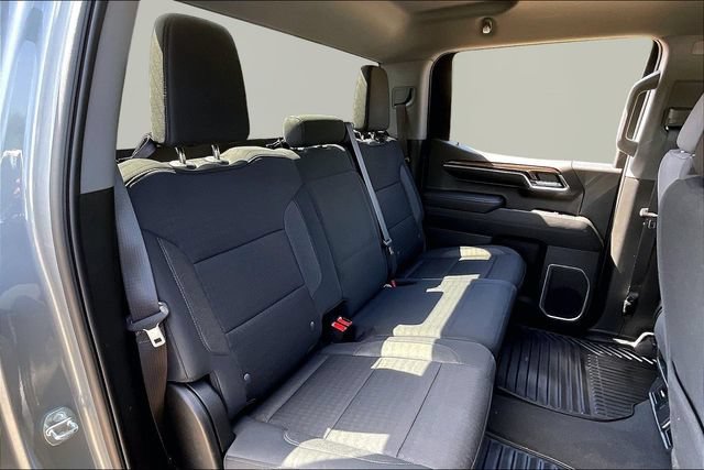 Used 2023 Chevrolet Silverado 1500 LT AWD/4WD image 17