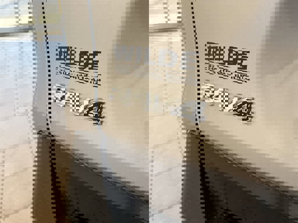 Used 2020 Toyota RAV4 XSE image 13