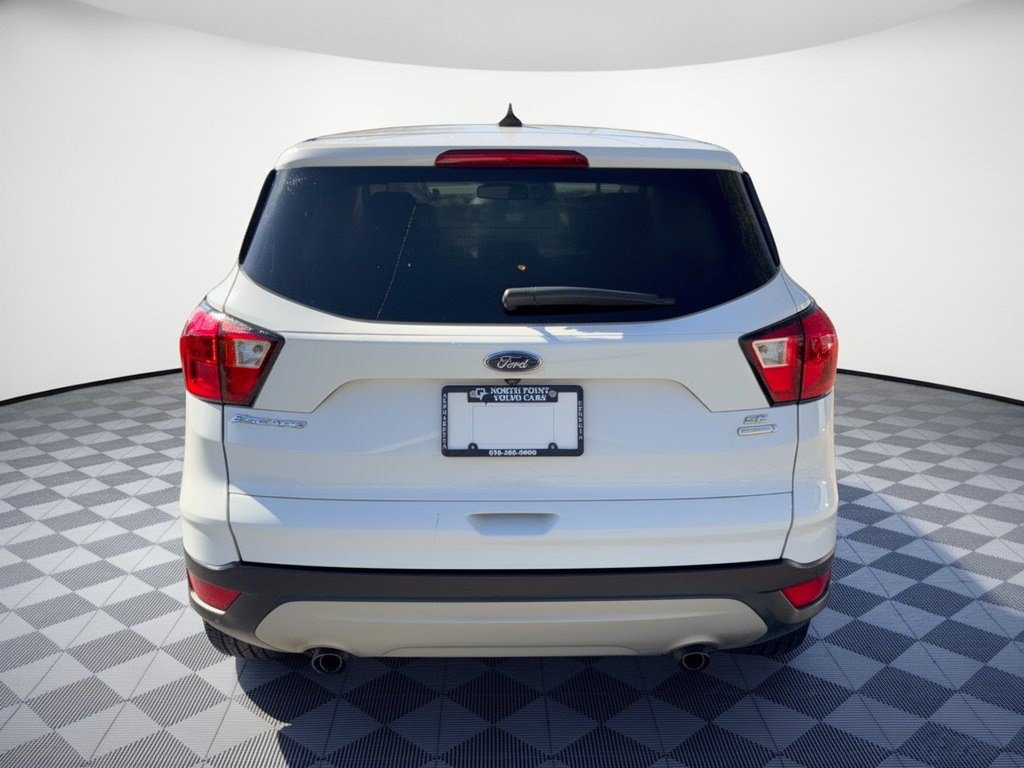 Used 2019 Ford Escape SE FWD image 11