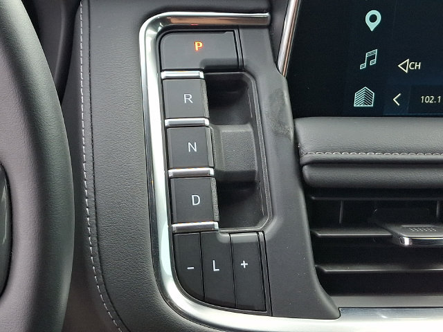 Used 2024 Chevrolet Tahoe Z71 AWD/4WD image 11