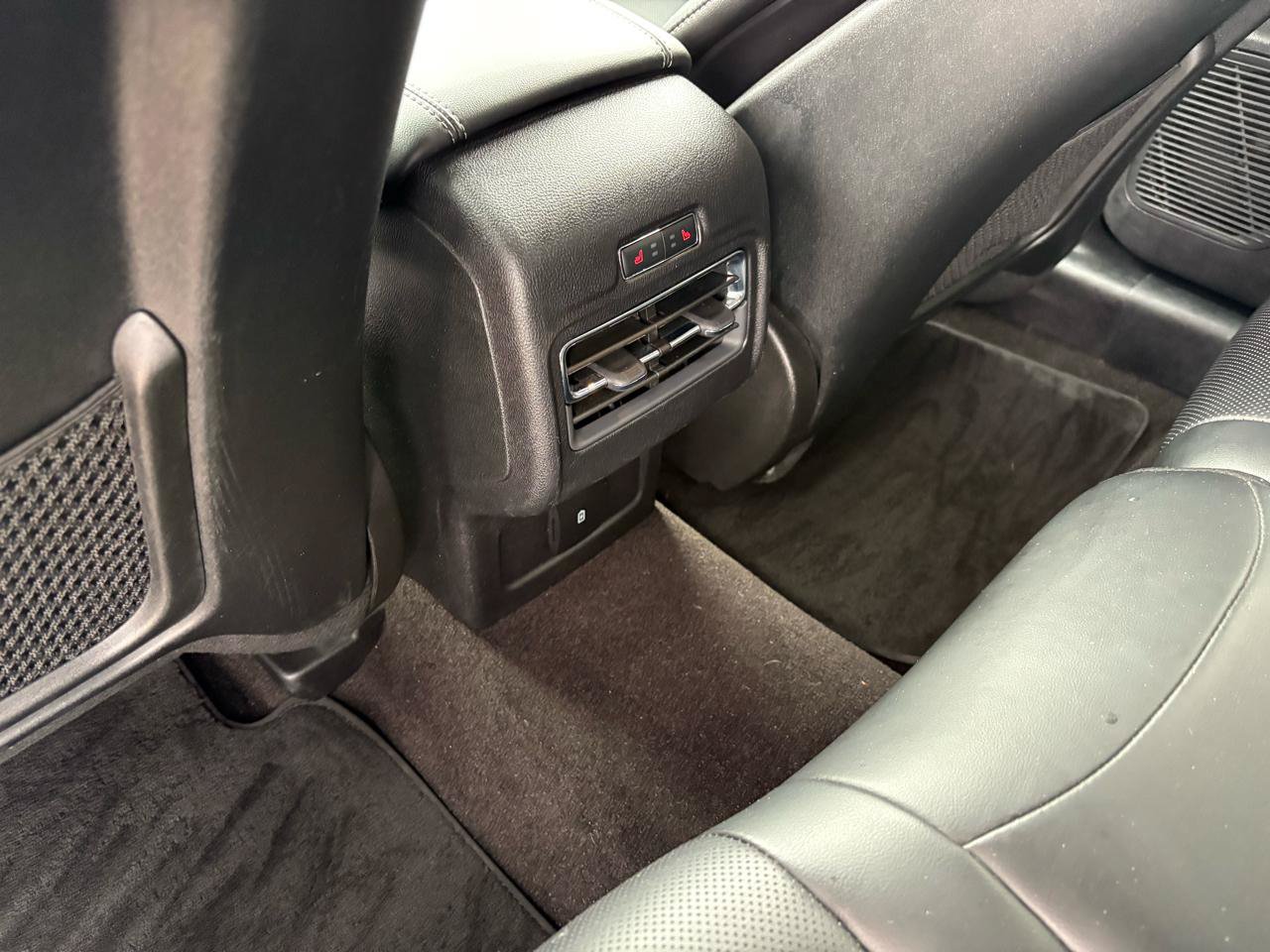 Used 2022 Lincoln Corsair AWD w/ Equipment Group 101A image 38