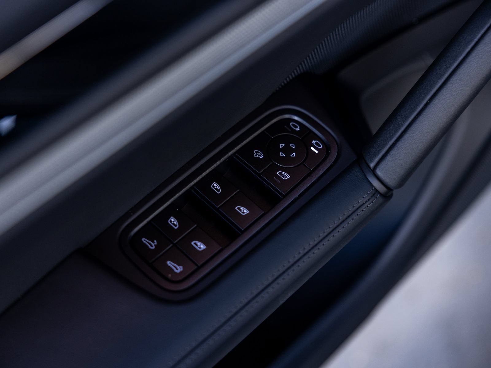 New 2026 Porsche Cayenne S AWD/4WD image 47