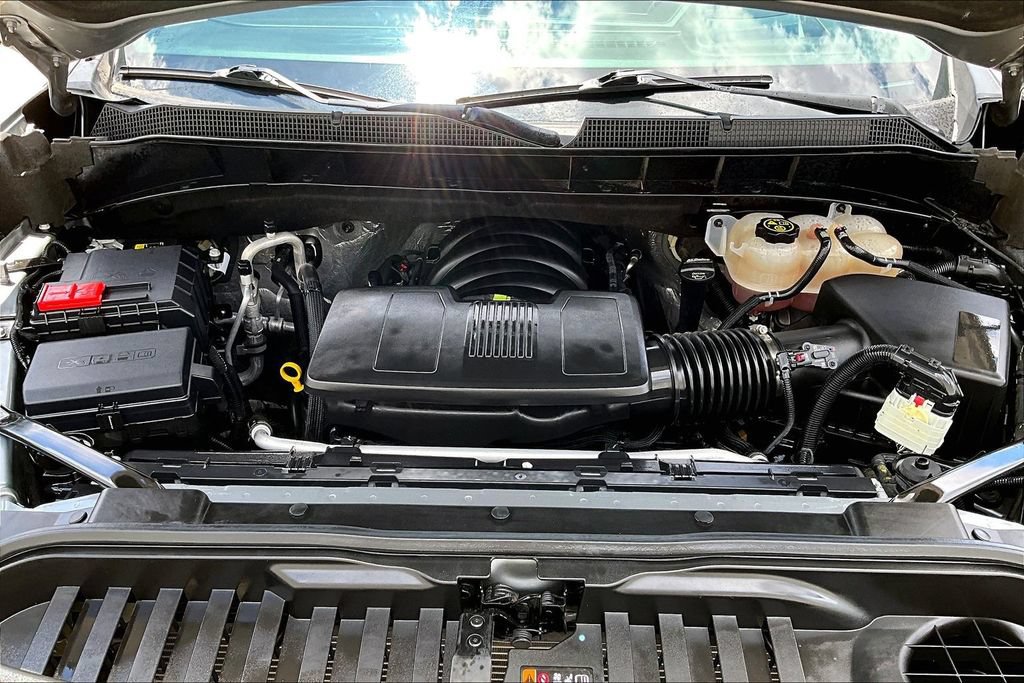Used 2023 Chevrolet Silverado 1500 High Country w/ High Country Premium Package AWD/4WD image 11