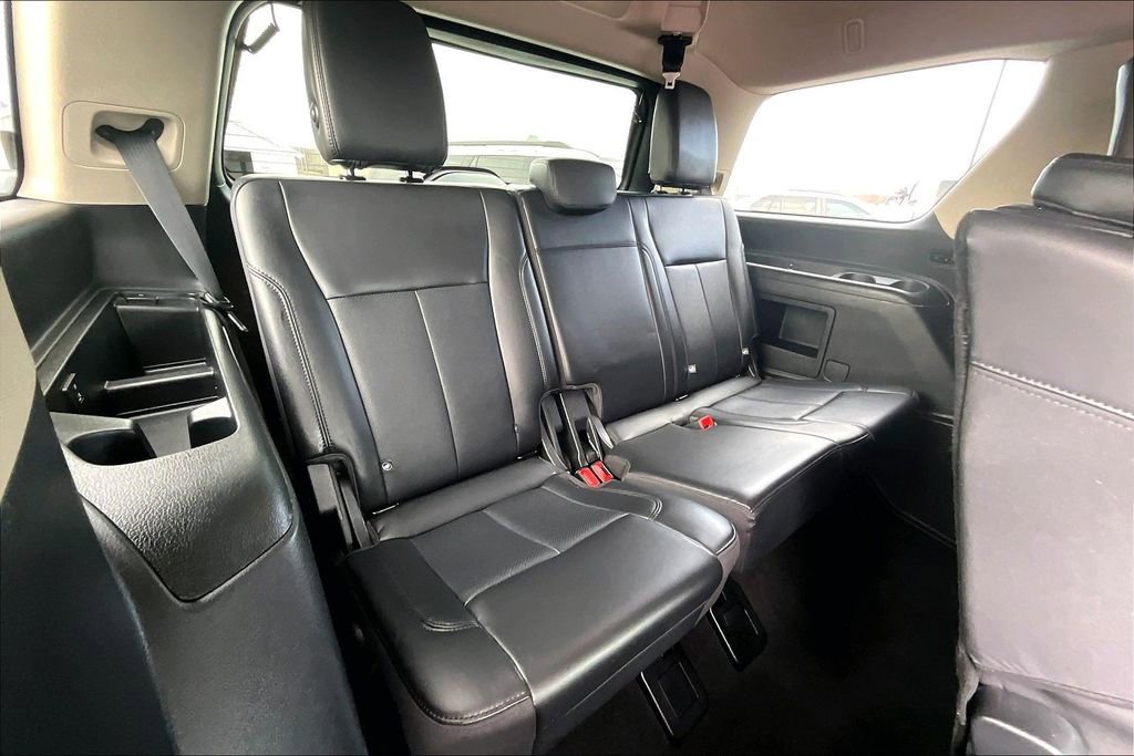 Used 2024 Ford Expedition XLT image 28