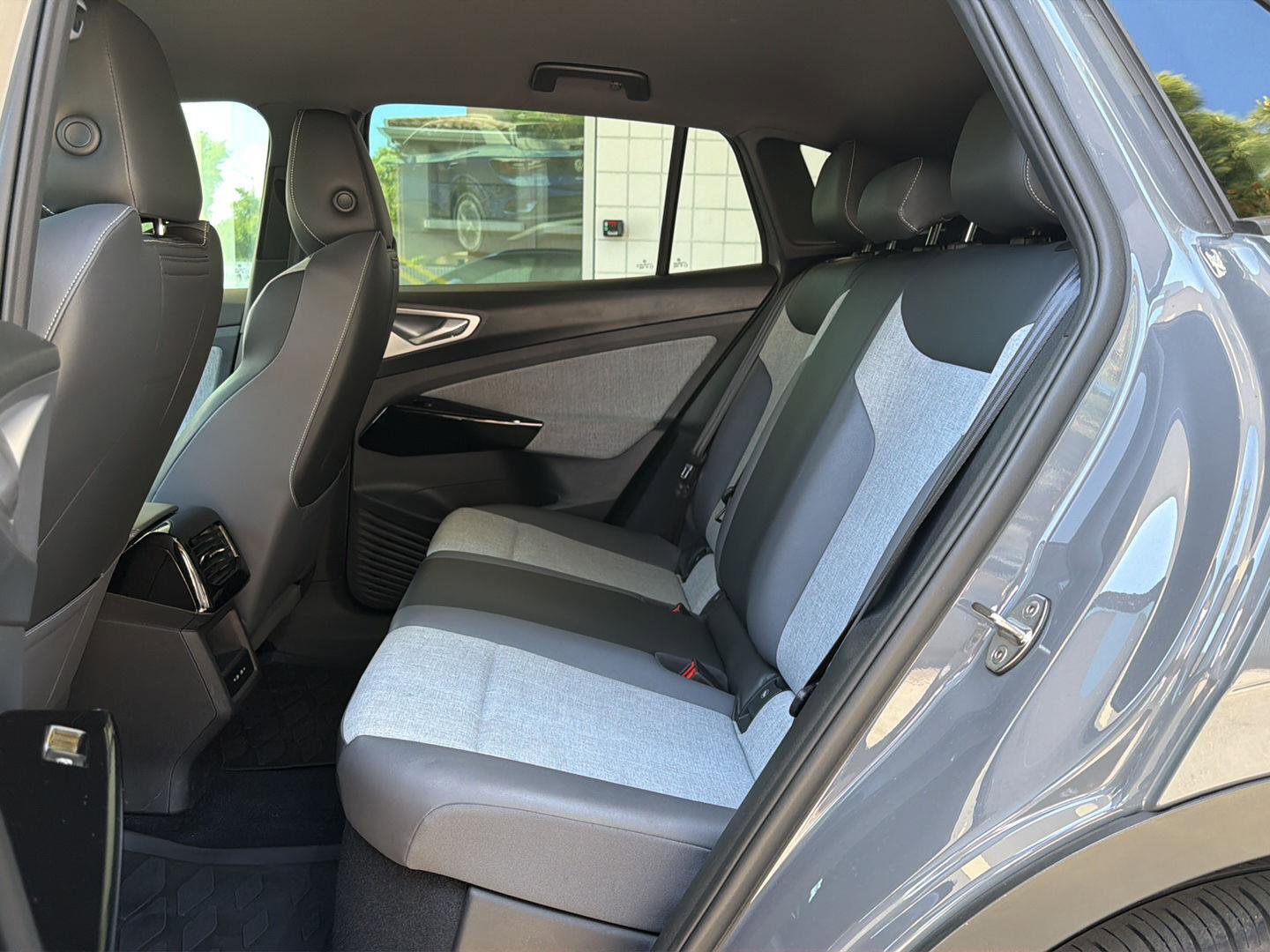 Certified 2023 Volkswagen ID.4 Pro image 15