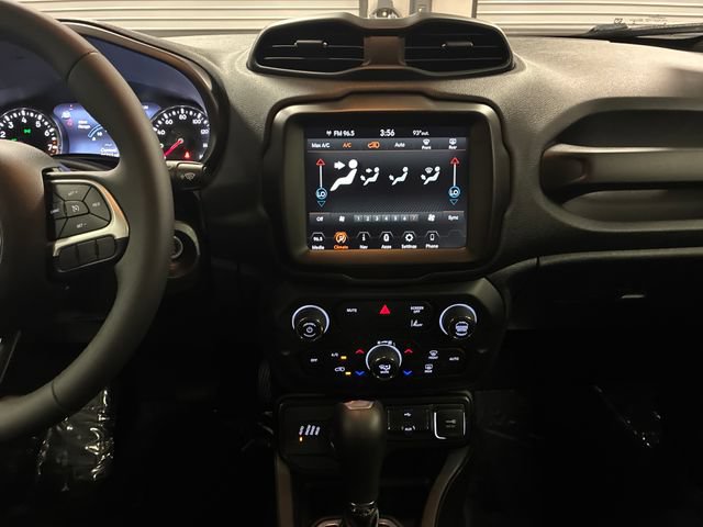 Used 2023 Jeep Renegade Altitude AWD/4WD image 18