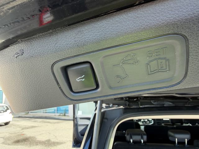 Used 2024 Ford Expedition Max XLT image 28