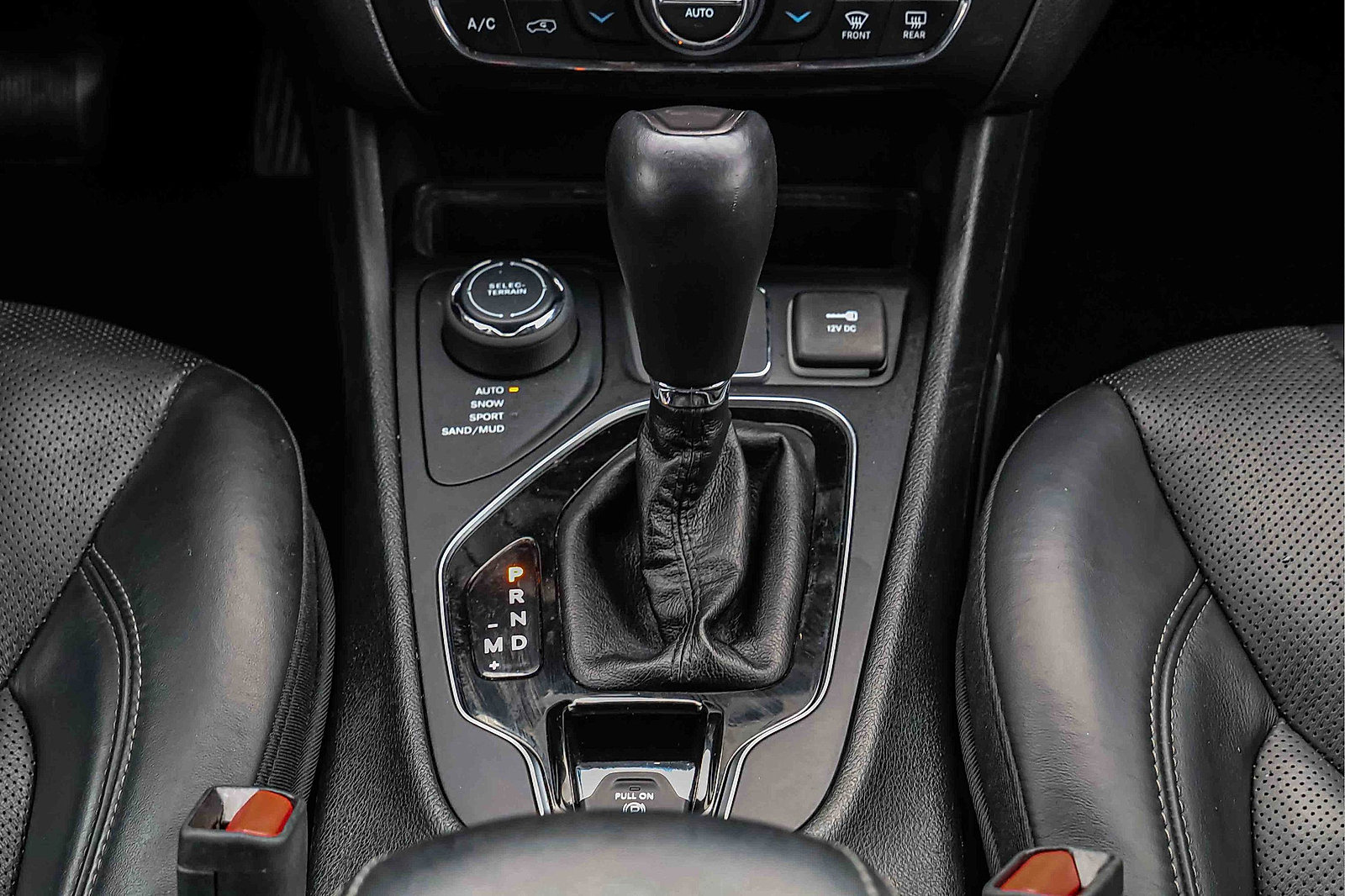 Used 2019 Jeep Cherokee Limited AWD/4WD image 15