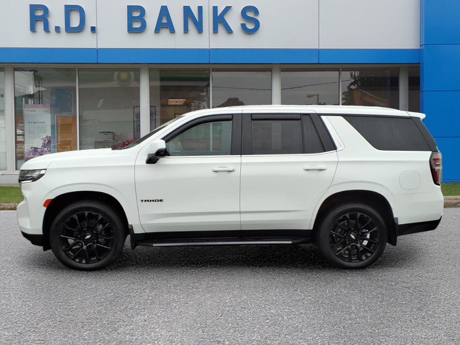 Certified 2023 Chevrolet Tahoe LT w/ Luxury Package image 2