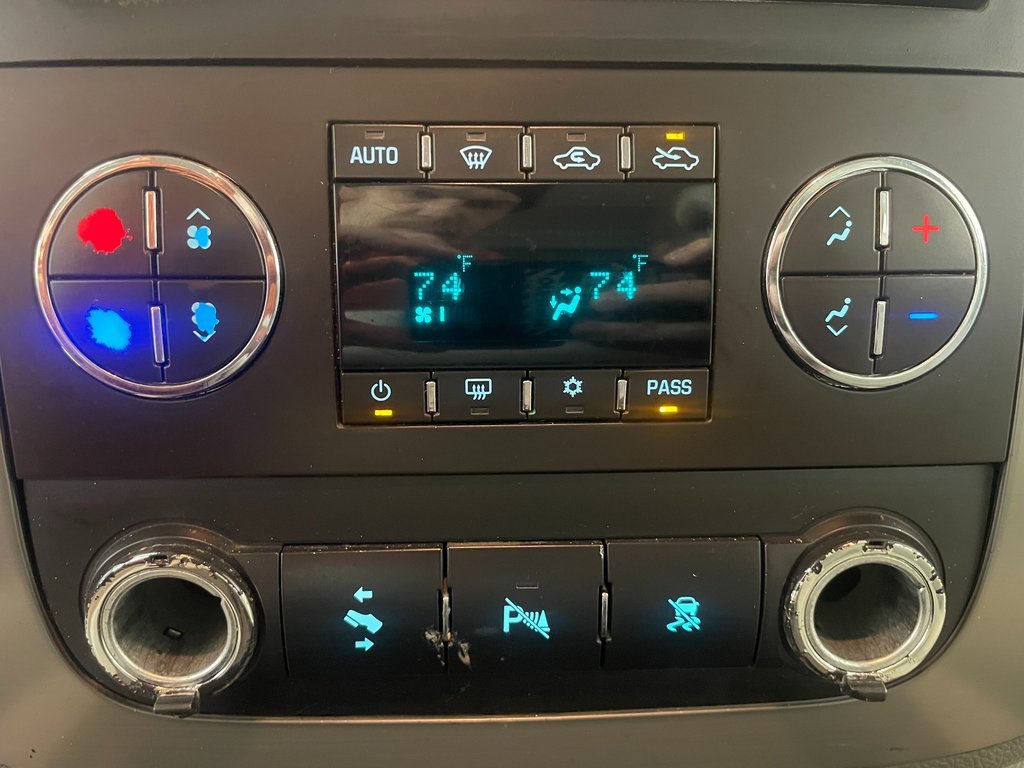 Used 2009 GMC Sierra 2500 SLT w/ SLT Convenience Package image 18