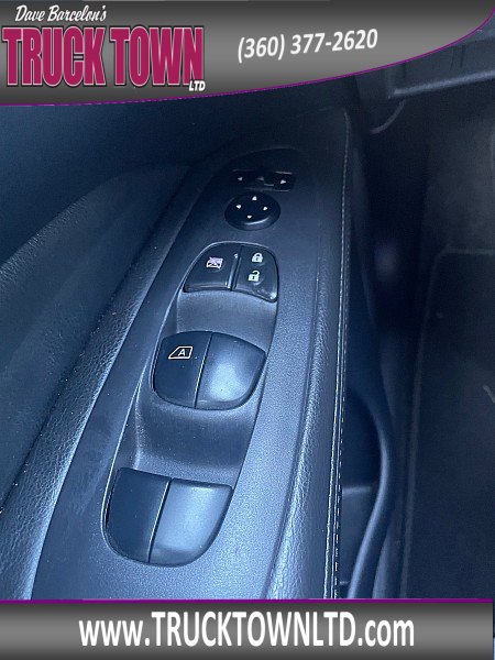 Used 2020 Nissan Pathfinder S AWD/4WD image 18