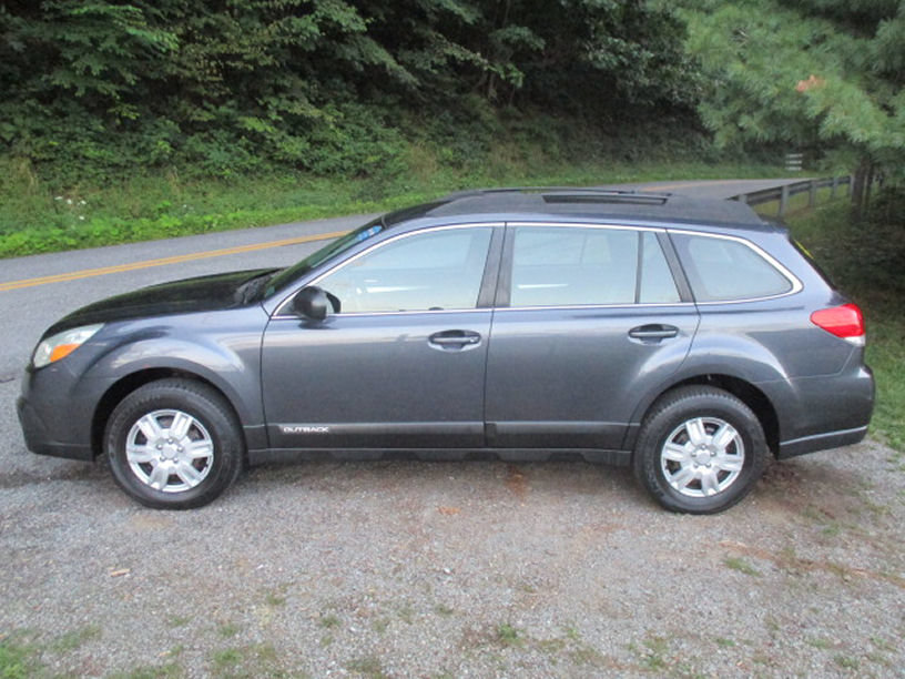 Used 2014 Subaru Outback 2.5i AWD/4WD image 3