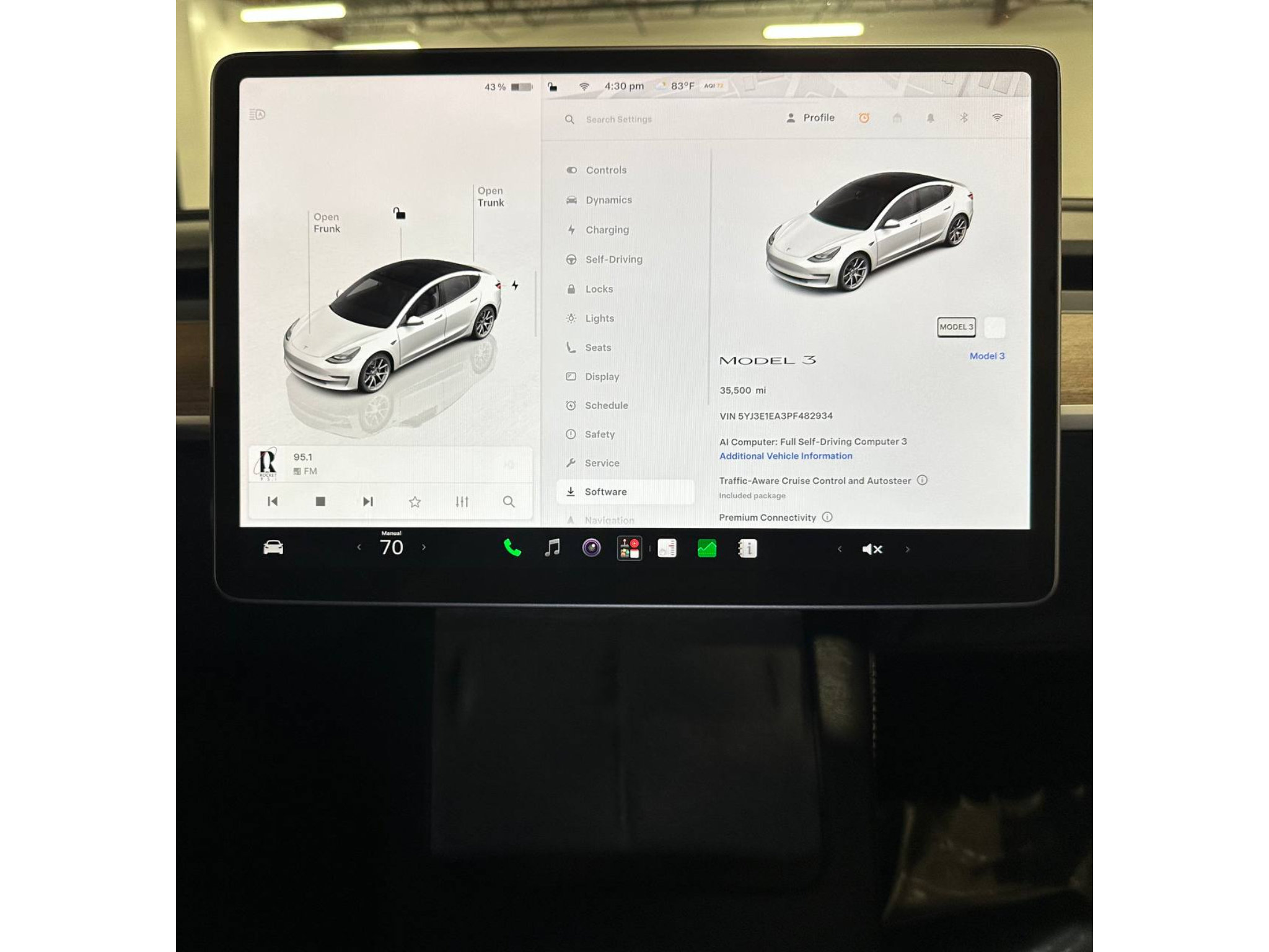 Used 2023 Tesla Model 3 Standard Range RWD image 27