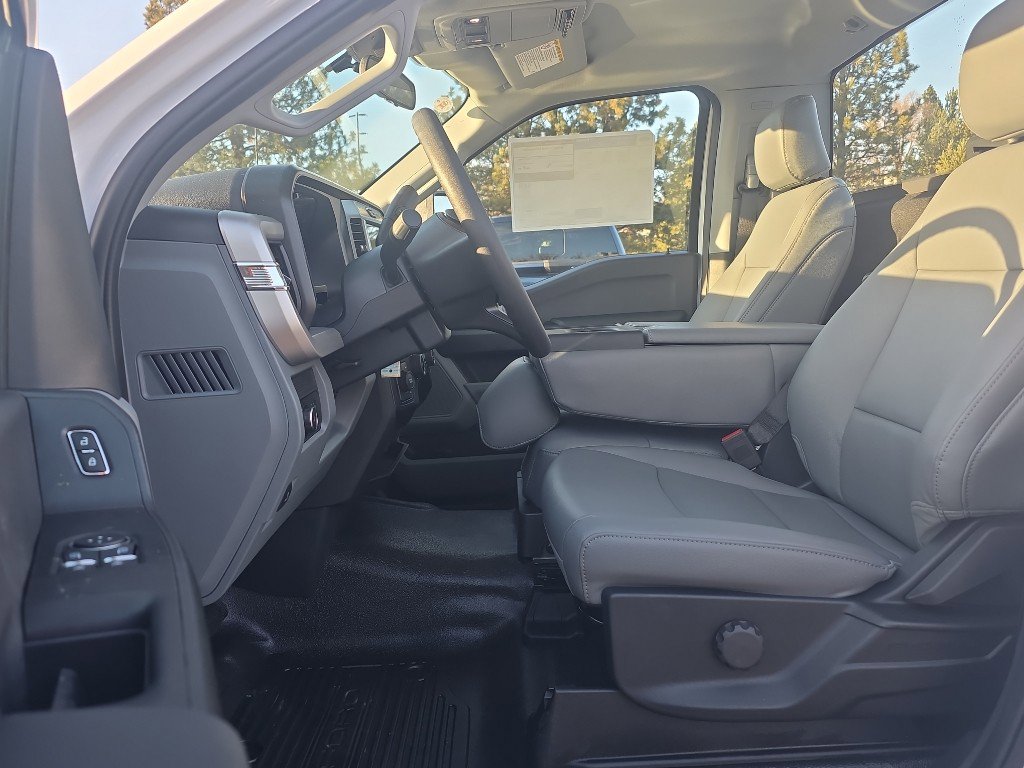 New 2026 Ford F350 XL w/ XL Chrome Package image 10