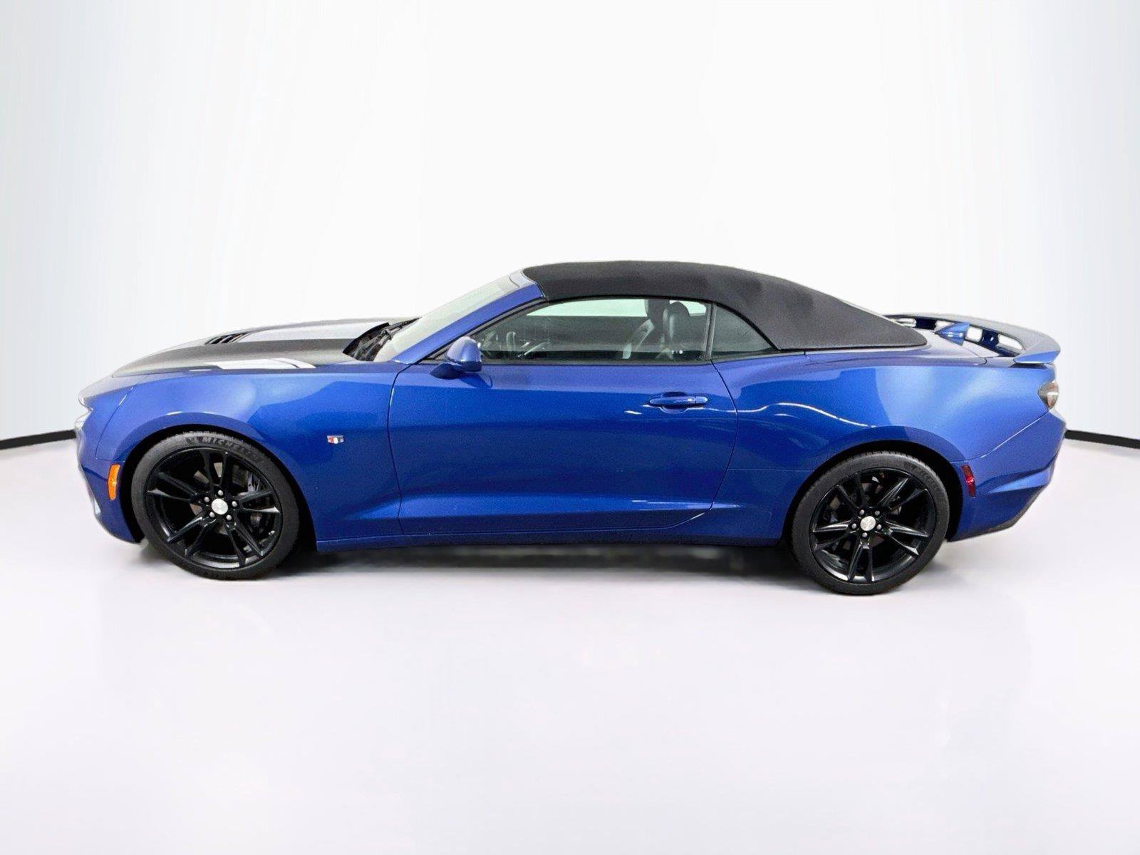 Used 2023 Chevrolet Camaro SS RWD image 2