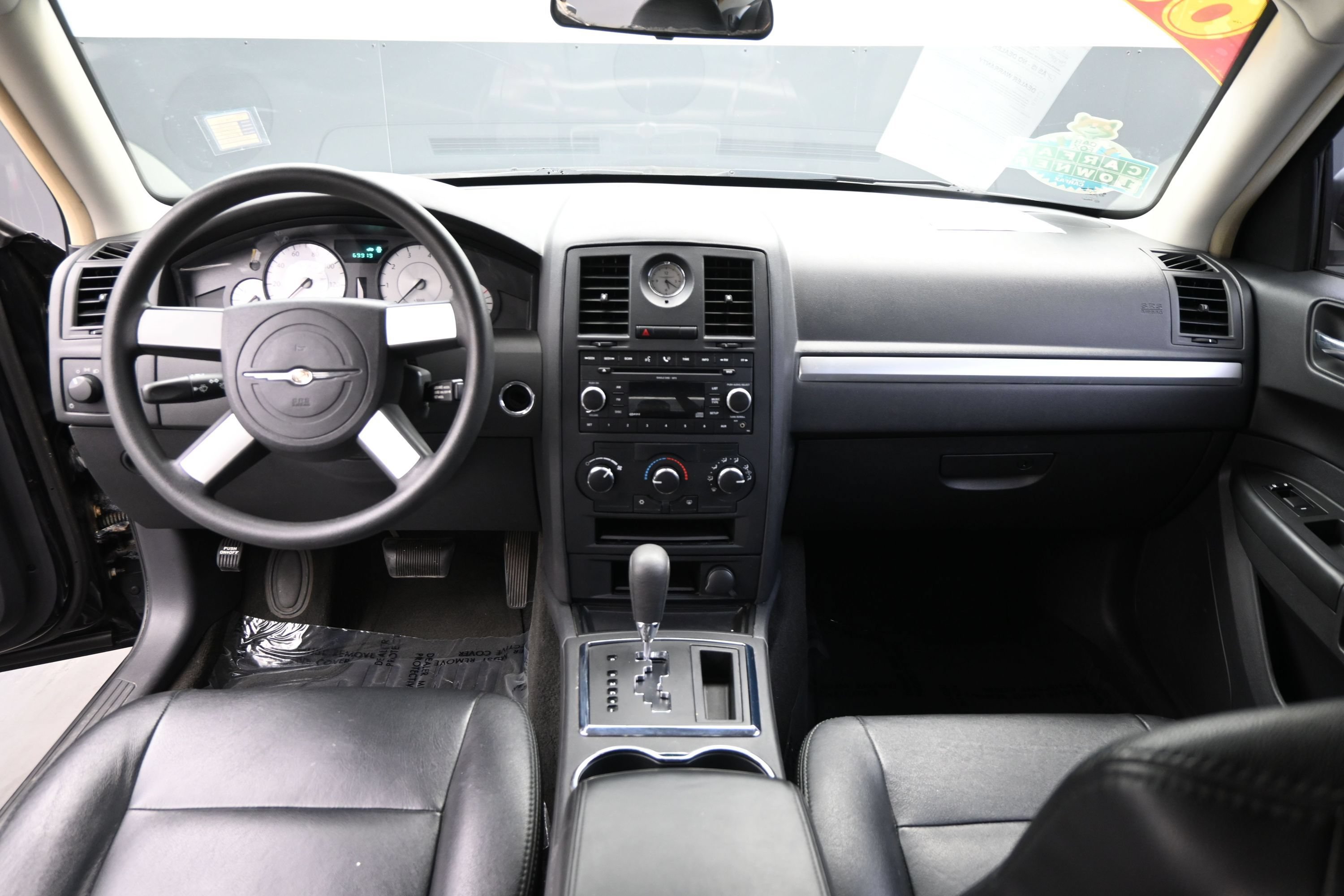 Used 2008 Chrysler 300 LX RWD image 17