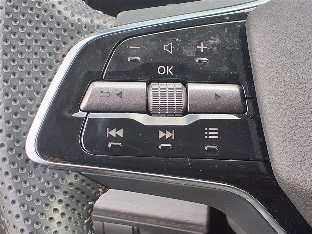 Certified 2024 Nissan Ariya AWD image 22